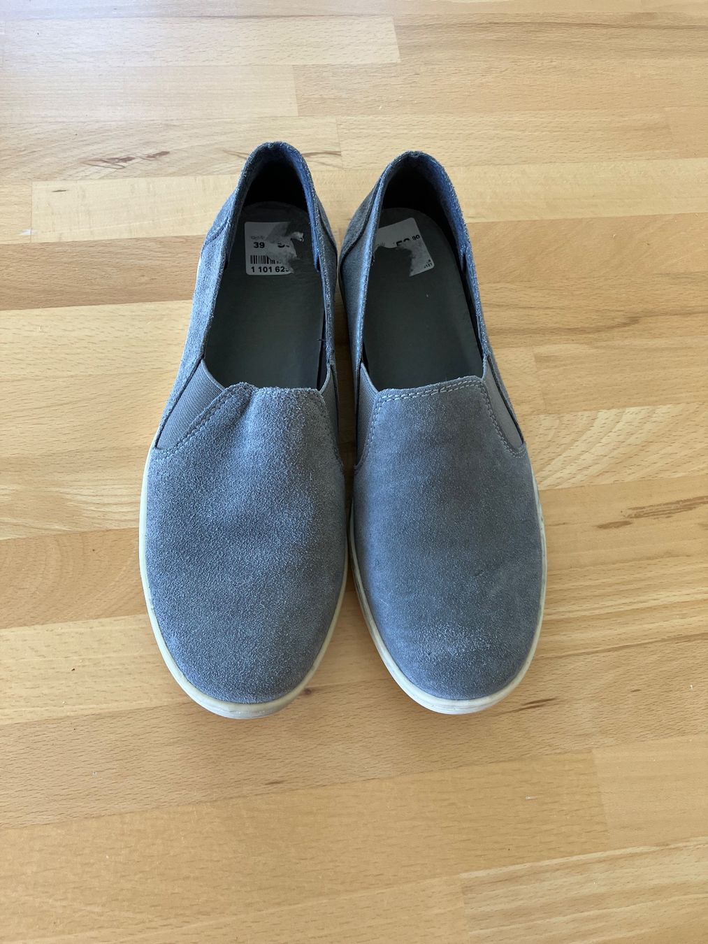 Damenschuhe: Schöne Wildleder Schuhe,  Gr. 39 – Gebraucht aus Olten von Dickbrave