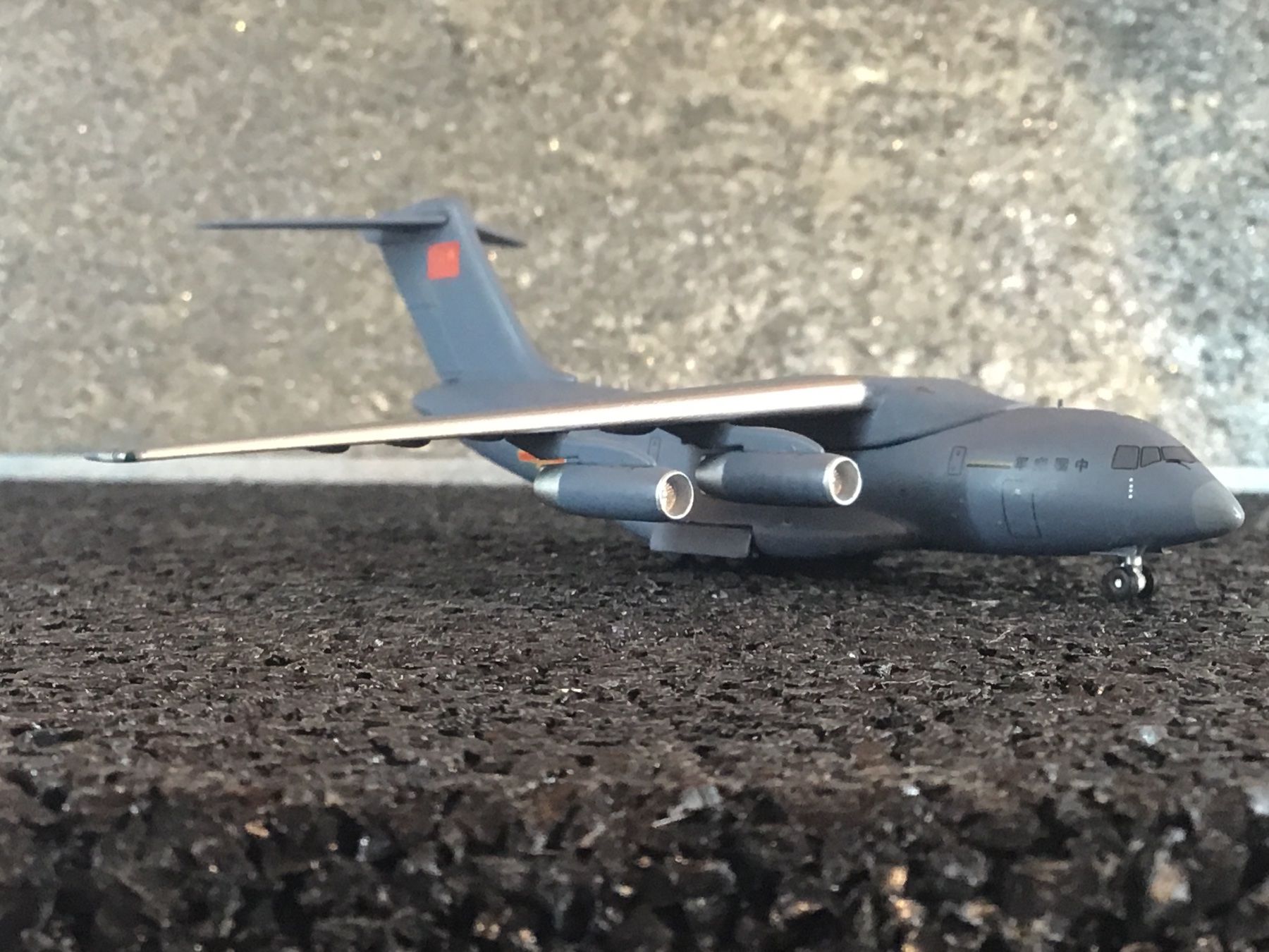 Kit di modellismo & Modellini statici: KUNPENG Y-20 1:400 – Usato da Männedorf venduto da Spezial-Modelle 1