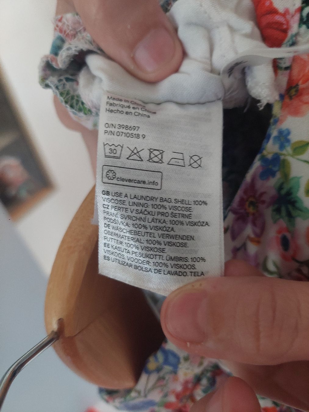 H&M Tute: Jumpsuit Mädchen Blumenmuster Grösse 140 H&M – Usato da Sissach venduto da zwwerg 3