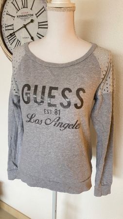 Guess Pullover Grösse M neuwertig