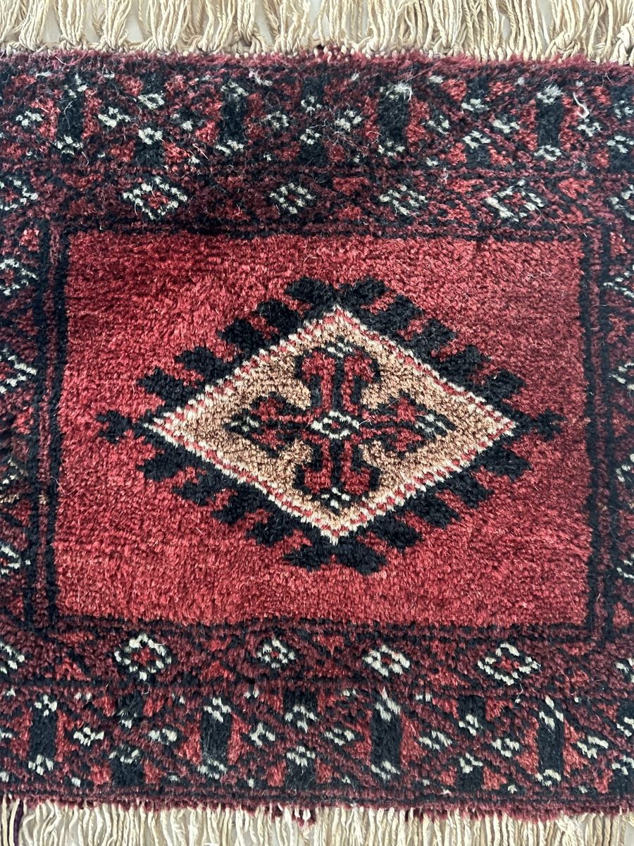Teppiche: Perser Teppich, rot, kleine Grösse – Gebraucht aus Hergiswil NW von WoDu 2