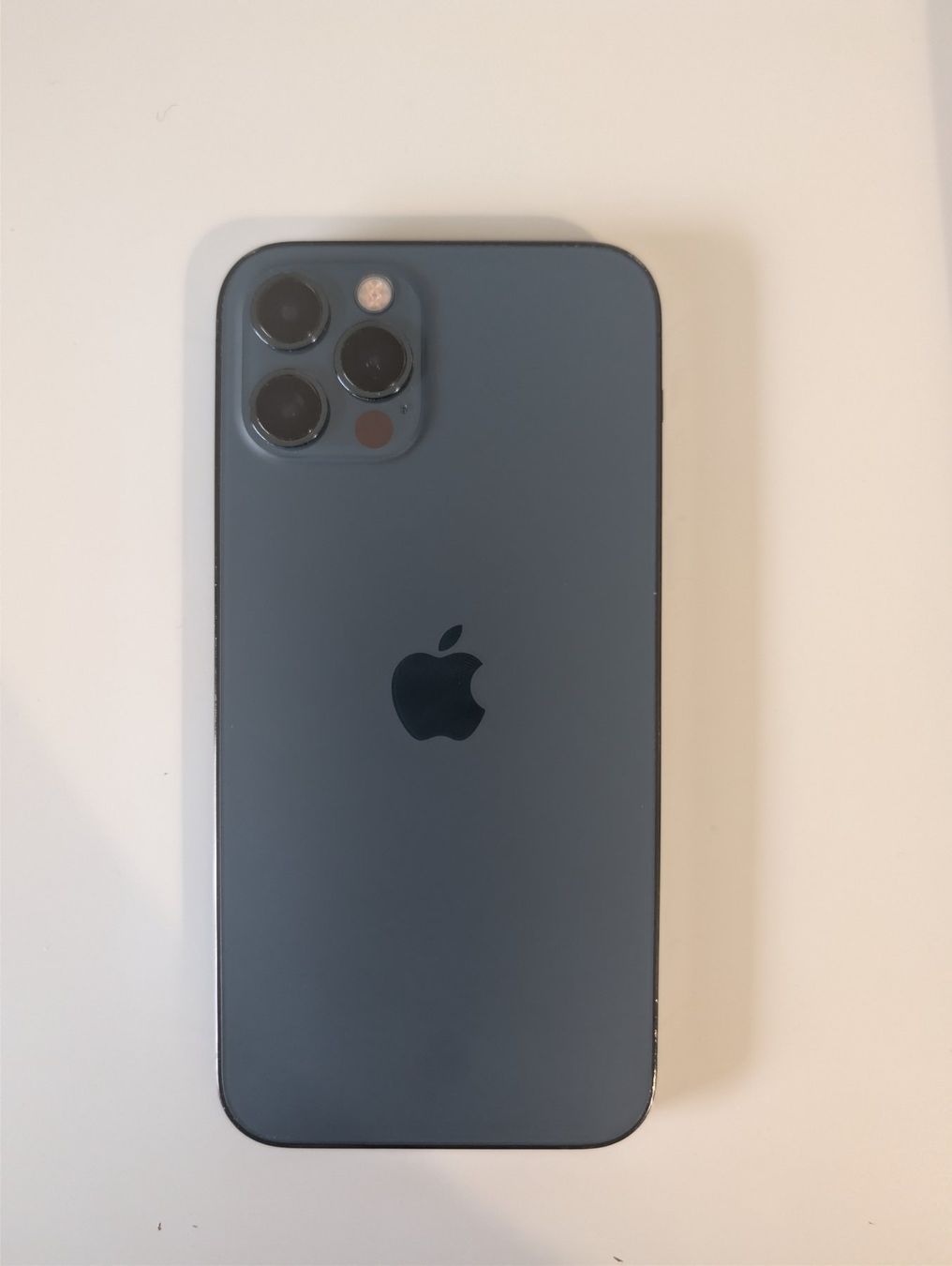 Apple Telefoni cellulari / Smartphones: iPhone 12 pro 128 Go – Usato da Holzhäusern ZG venduto da mrenault95 1