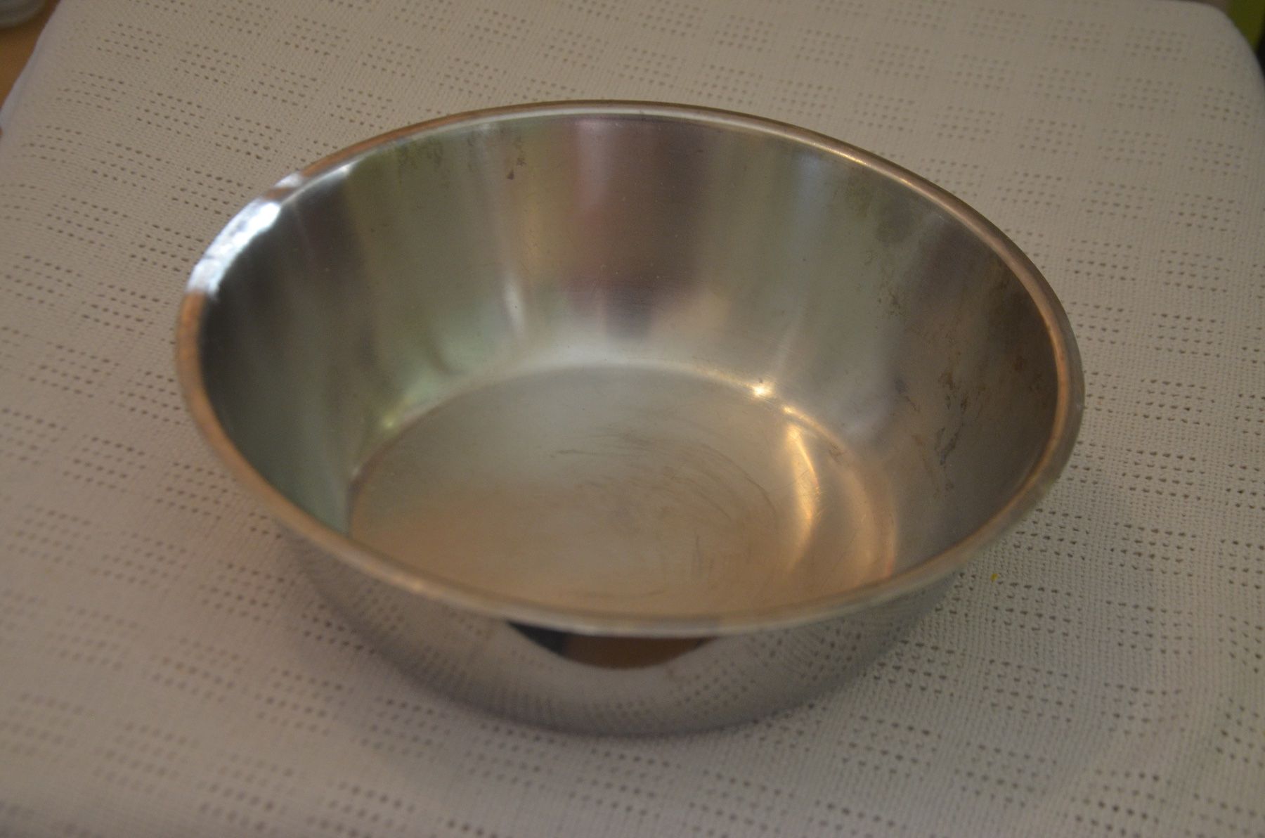 Ciotole: SCHUSSEL FUR KATZE ODER HUND - CM 25 – Usato da Chiasso venduto da Dolly015