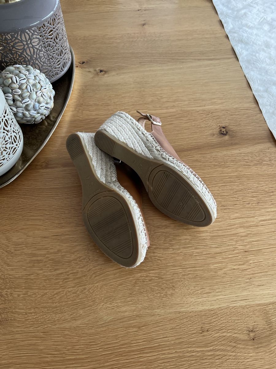 Scarpe da donna: Ledersandalen mit Keilabsstz – Nuovo (secondo la descrizione) da Döttingen venduto da Steinklopferin 3