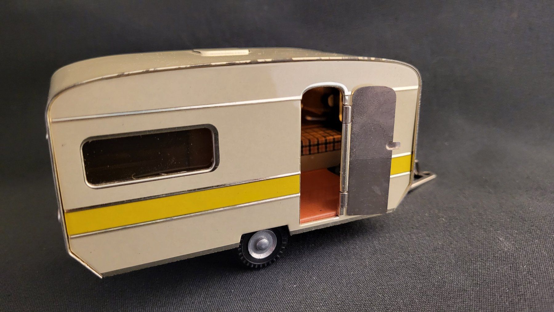 Jouets: Wohnwagen-Anhänger Retro Caravan – Neuf avec emballage d'origine à Basel par spinne02 1