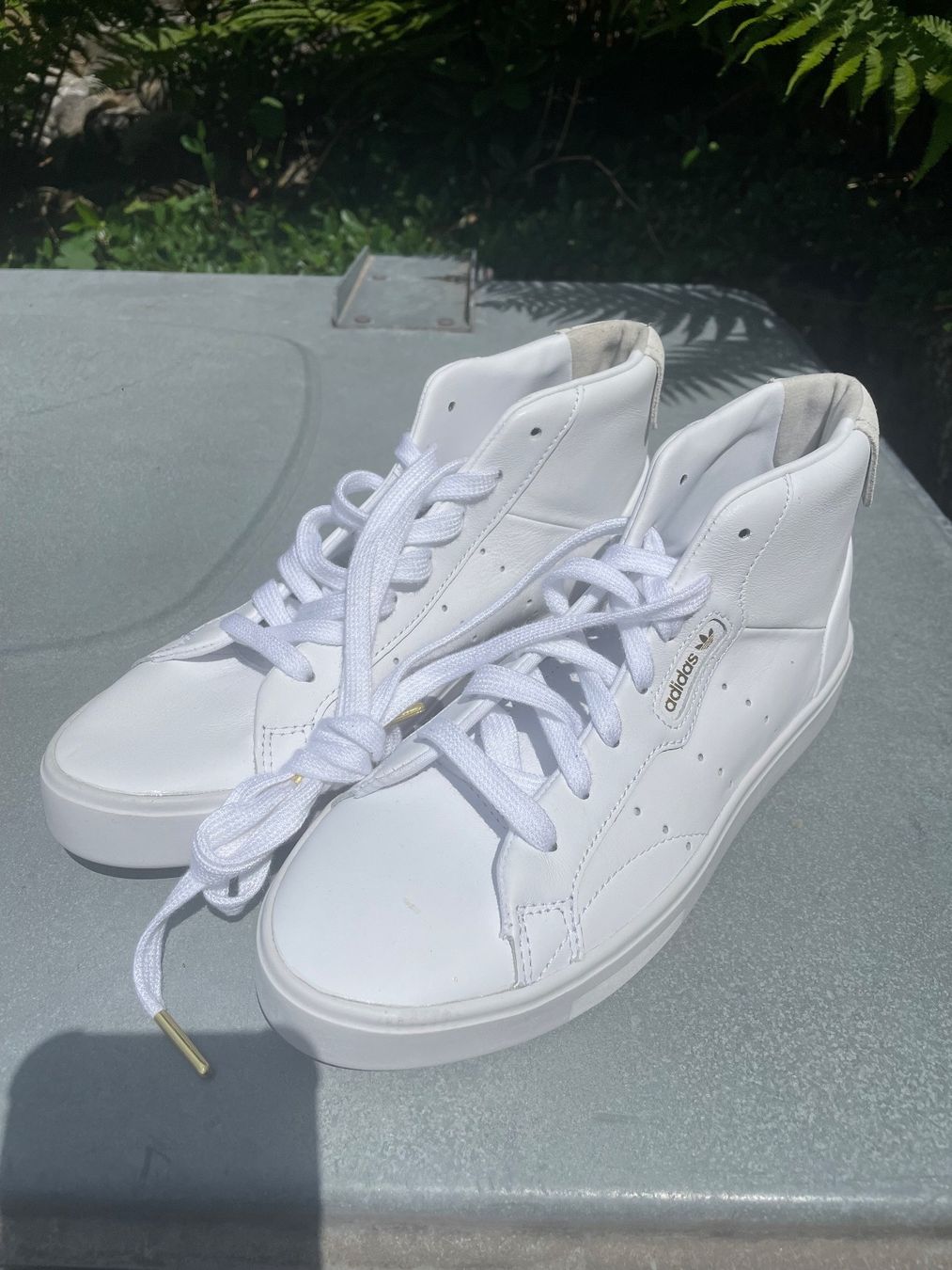 Adidas Scarpe da donna: Adidas Schuhe Grösse 36 2/3 – Nuovo e nell'imballaggio originale da Hochdorf venduto da jayayoga 1