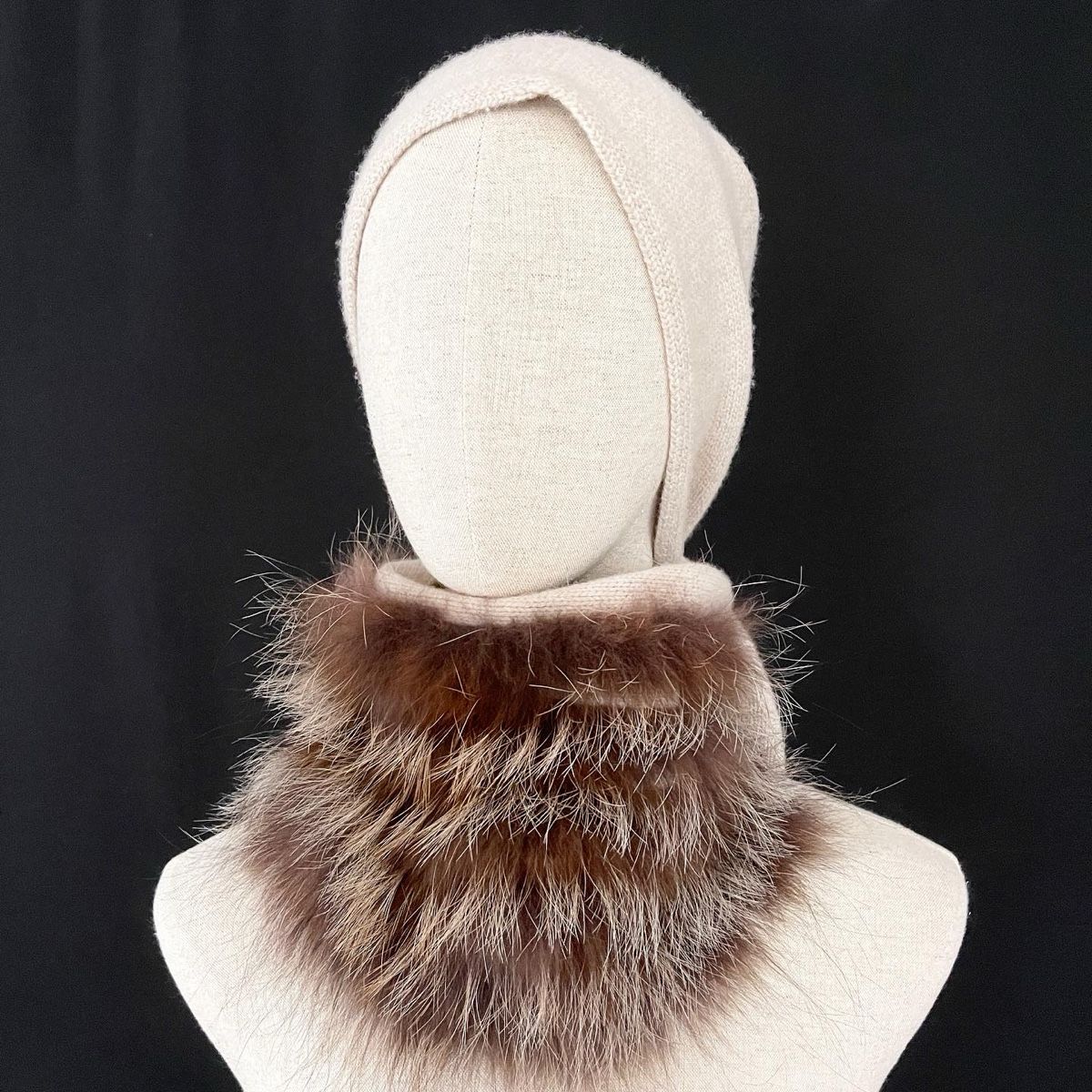 Fabiana Filippi Foulard & Sciarpe: FABIANA FILIPPI Infinity scarf – Nuovo (secondo la descrizione) da Emmen venduto da Avviivva_Com2023