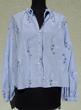 Bluse Zara hellblau Blumen weiss Tunika Gr. M