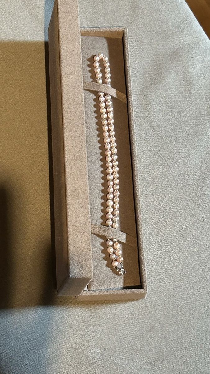 Bucherer Catenine: Echtes Perlenhalsband, grau-rosé Zuchtperle – Nuovo (secondo la descrizione) da Lupsingen venduto da fabi11e 9