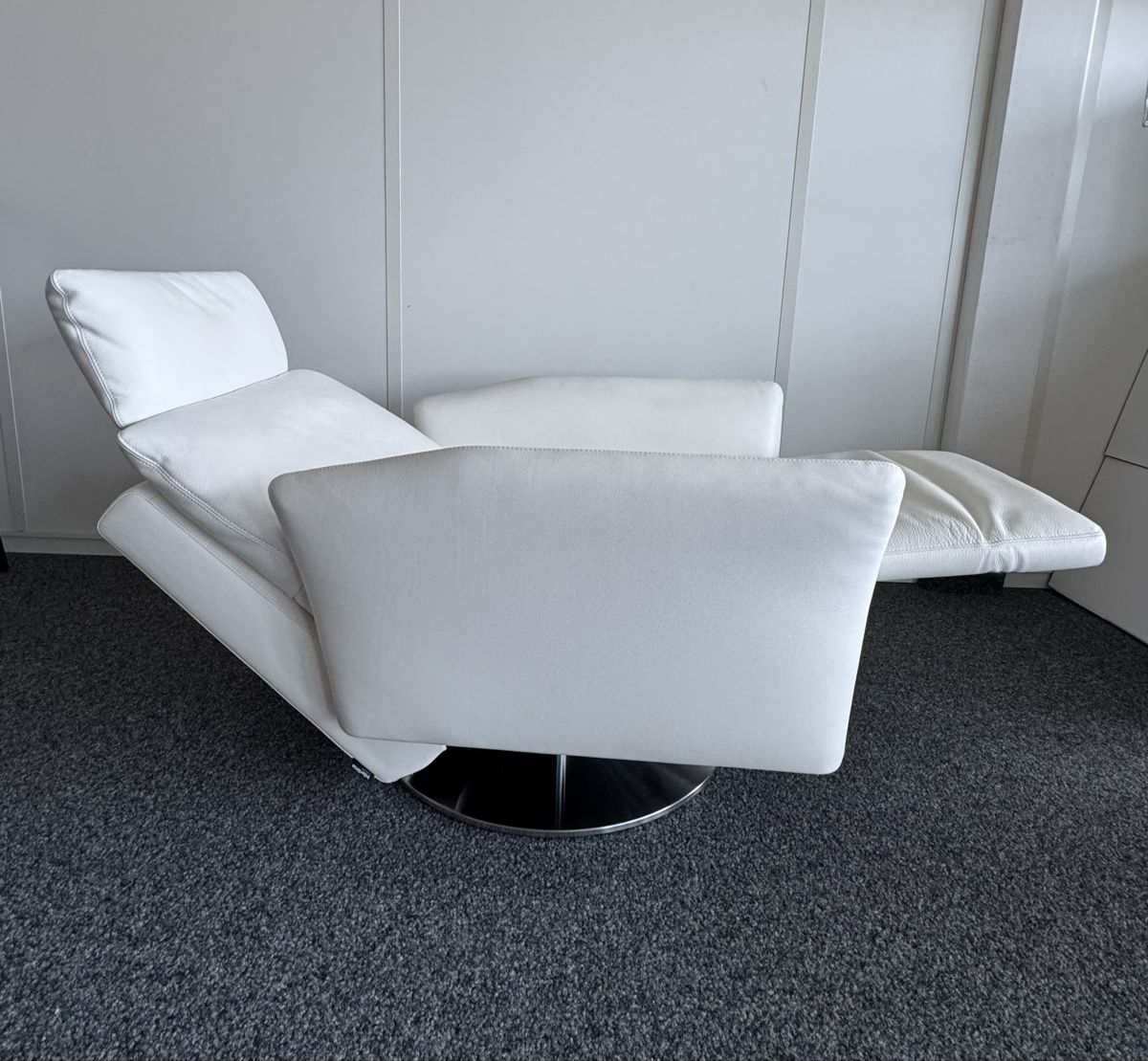 Intertime Sessel: Intertime Relaxsessel mit Hocker, Leder weiss, Top Zustand! – Gebraucht aus Volketswil von CHEF2222 5