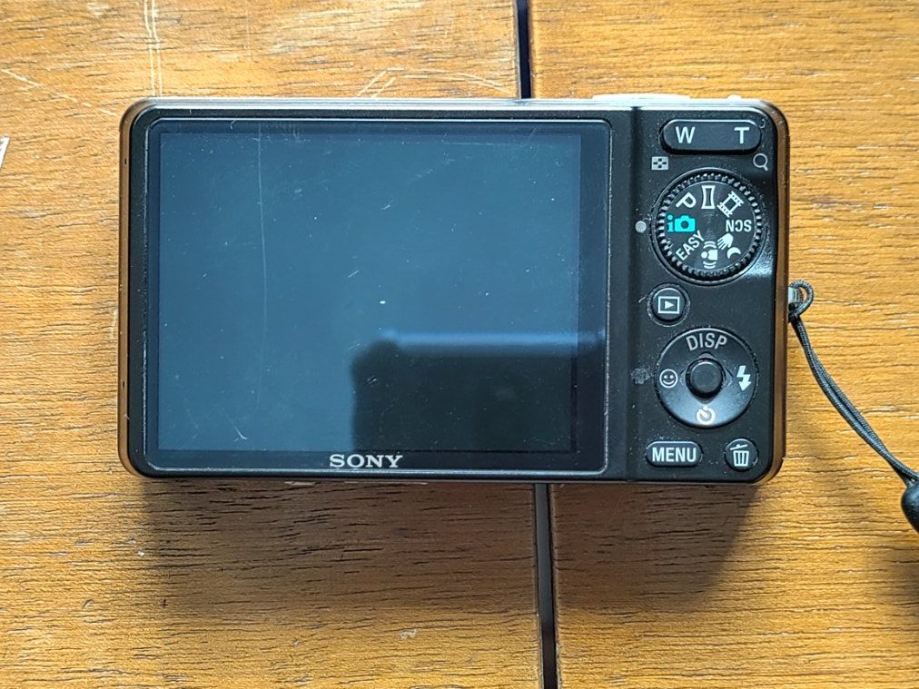 Sony Fotocamera: Sony cyber shot dsc-wx1 – Usato da Stäfa venduto da mic_b7td 1