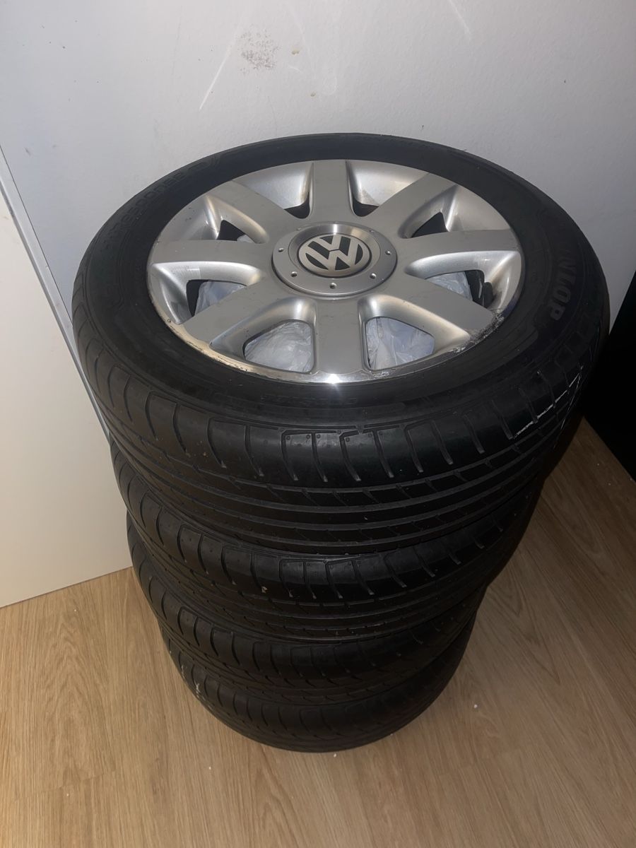 Pneus & Kompletträder: Original VW Touran Alufelgen 16” mit Sommerreifen Dunlop 205 – Gebraucht aus Luzern von and_9knl 3