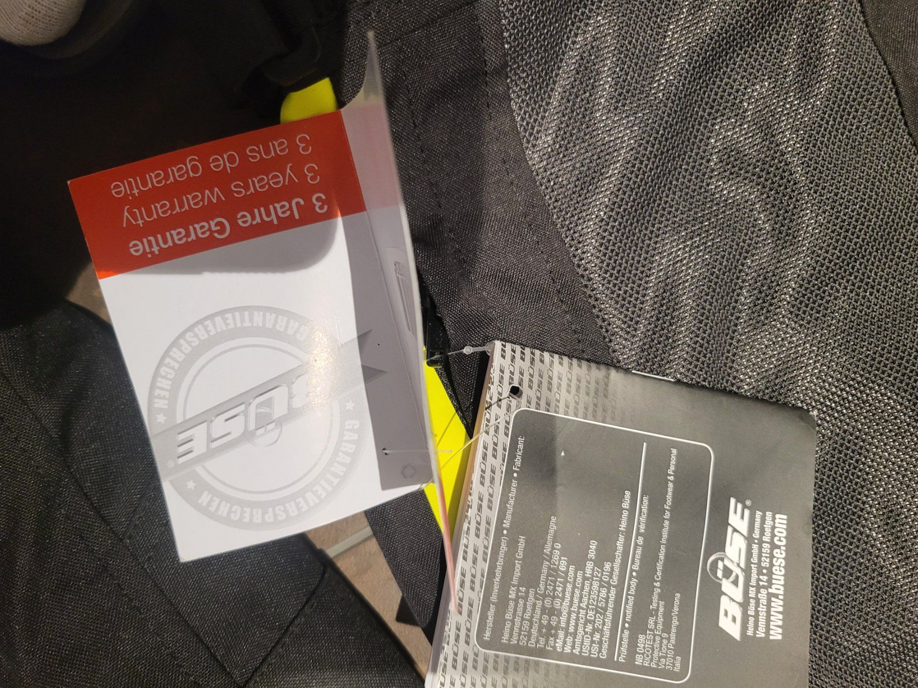 Lotti di vestiti: Ensemble moto BUSE noir jaune taille L neuf – Nuovo (secondo la descrizione) da Moutier venduto da ame_25z6 3