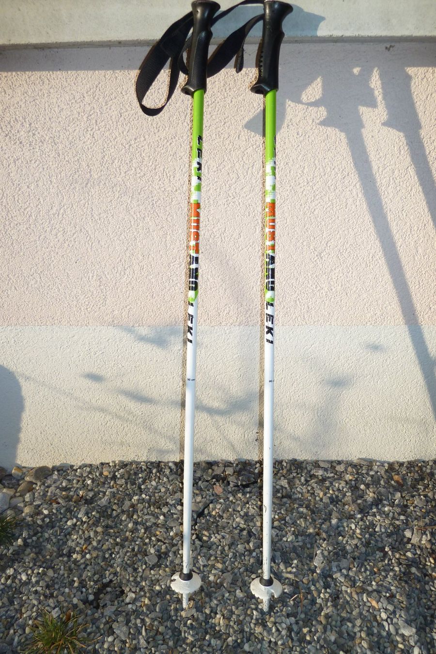 Sci: Leki Kinder Skistöcke 90cm – Usato da Dozwil venduto da Kouma77