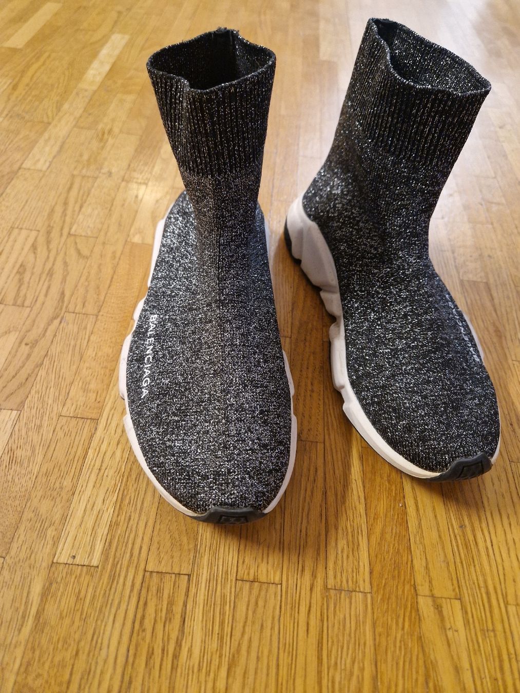 Scarpe da donna: Baskets chaussettes argentées à inscription pointure 39 – Nuovo (secondo la descrizione) da Versoix venduto da aline_b