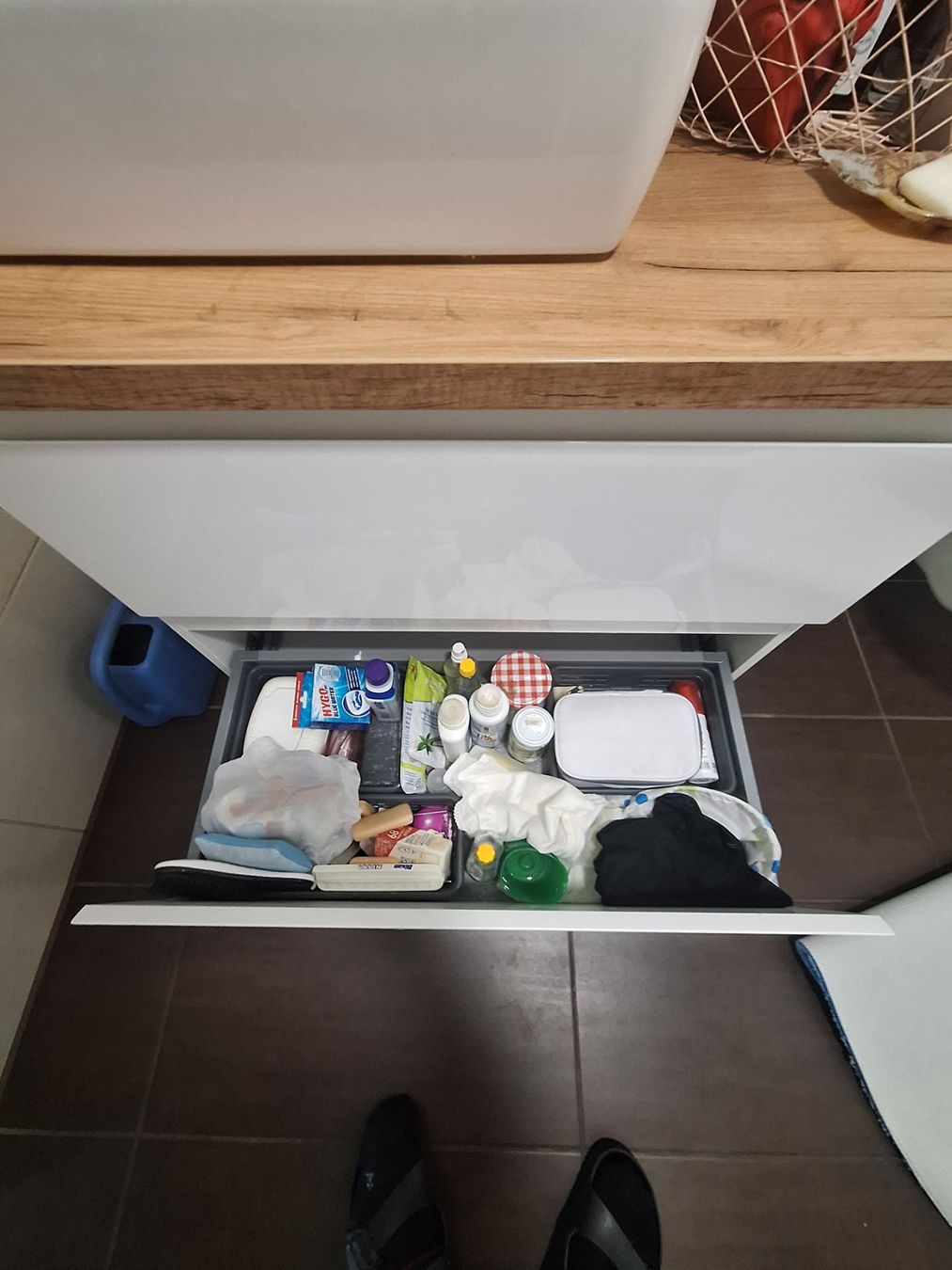 Mobili per bagno: Bade Möbel komplett wie auf Bild – Usato da Oberwil BL venduto da rol_gq8v 3