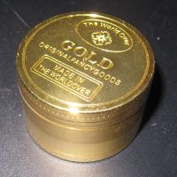 Edler goldener Grinder mit 4 Stufen Sieb