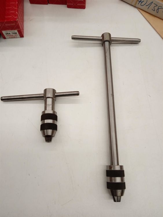 Verstellbarer Windeisen Mit Umschaltknarre – Für Gewindebohrer 1,5-4,0 Mm – T-Griff Für Rechts-/Linkshänder