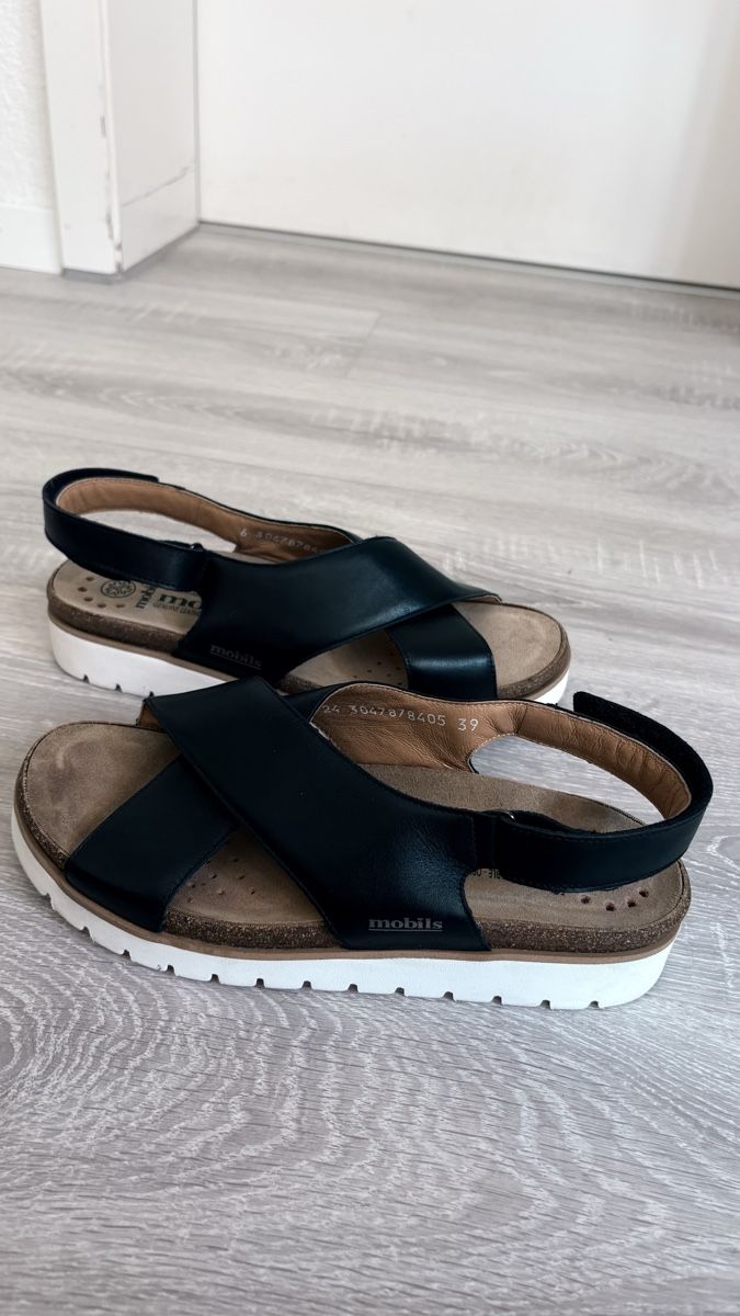 Scarpe da donna: Mobils black sandals – Usato da Zürich venduto da ali_2hvm 2