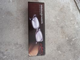 Neue, selbsttönende Lesebrille +3.0 Dioptrien, UV400 Schutz