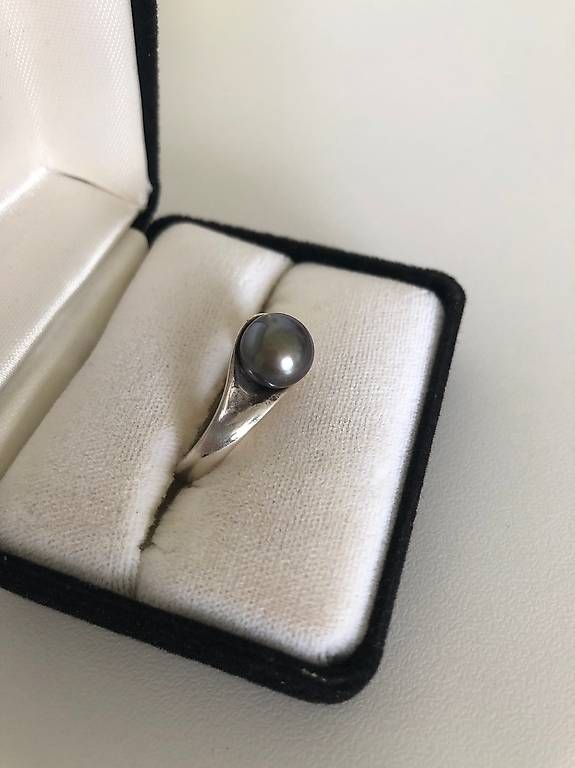 Anelli: Sterlingsilberring mit Schwarzer Tahitiperle – Usato da Aarau venduto da HeyLady 4