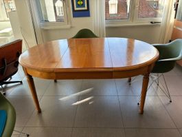 Extendable Dining Table