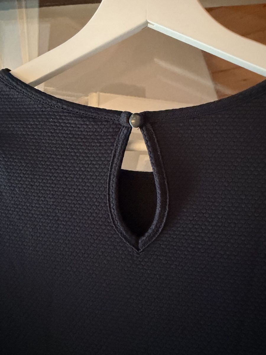 C&A Tops: Peplum Top Black Size S – D'occasion à Zürich par BettinaMarie2308 3