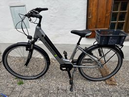 SAXONETTE Premium Plus 2.0 City- und Trekking-E-Bike