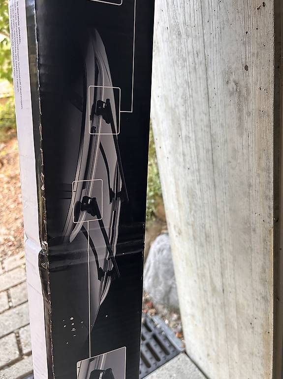 Barres de toit: Dachträger Thule SmartRack XT SquareBar 118cm  – D'occasion à Uerkheim par Pata180817 1