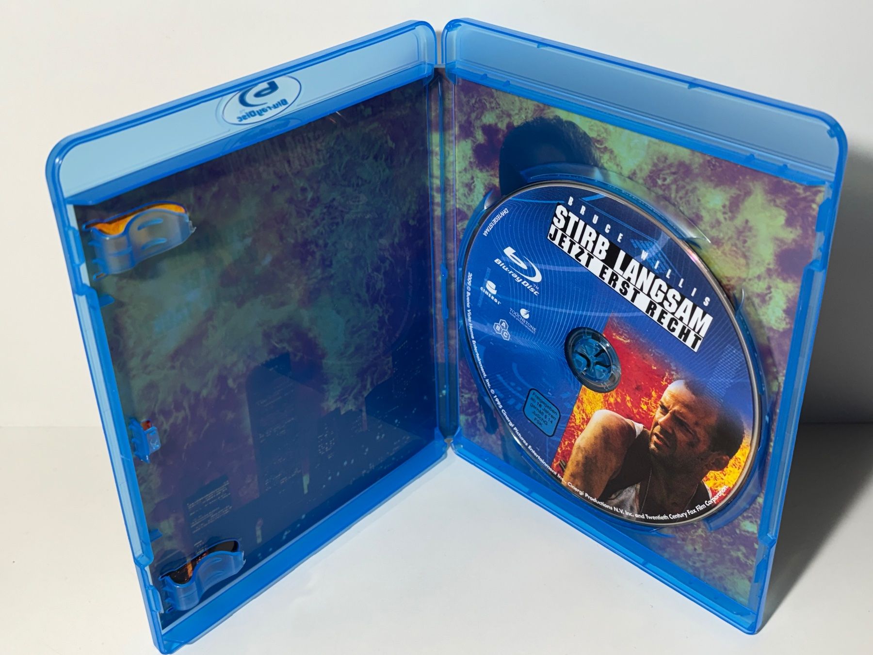 Tutti i DVDs: Stirb langsam 3 - Jetzt erst recht Blu Ray – Usato da Wilderswil venduto da Sstriker 2