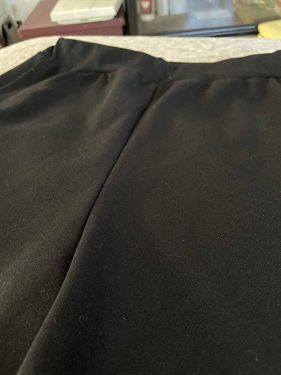 Pantaloni: Schwarz Stoffhose – Usato da Rheineck venduto da cha_p9qy 1