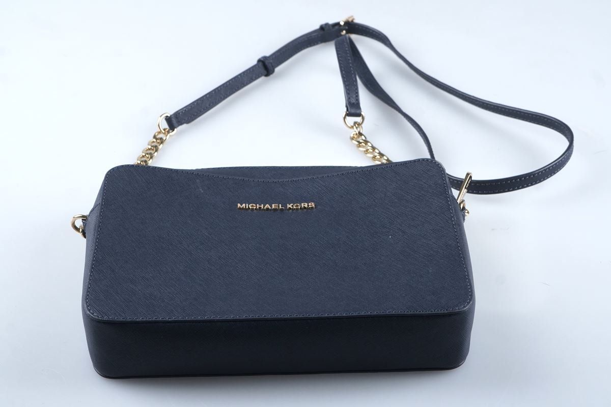 Michael Kors Taschen für Damen: Michael Kors Jet Set Large Crossbody – Gebraucht aus Rüti ZH von Restwert_Rueti_ZH