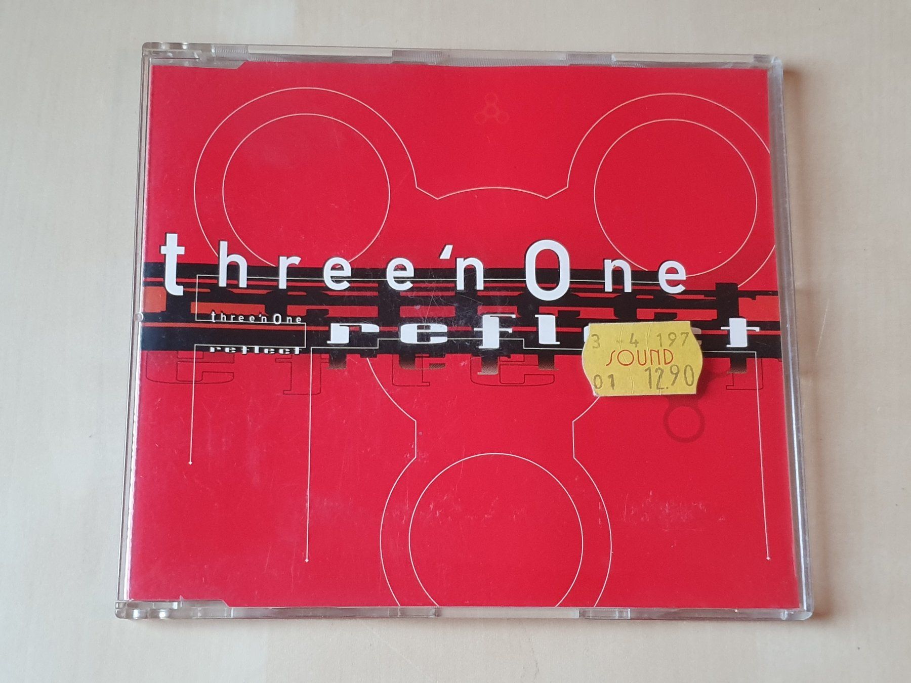 CDs: Three n One Reflect – Gebraucht aus Stansstad von collectorsshop