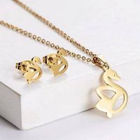 0033a-Romantisches 18K Gold-Schmuckset-Anhänger und Ohrringe