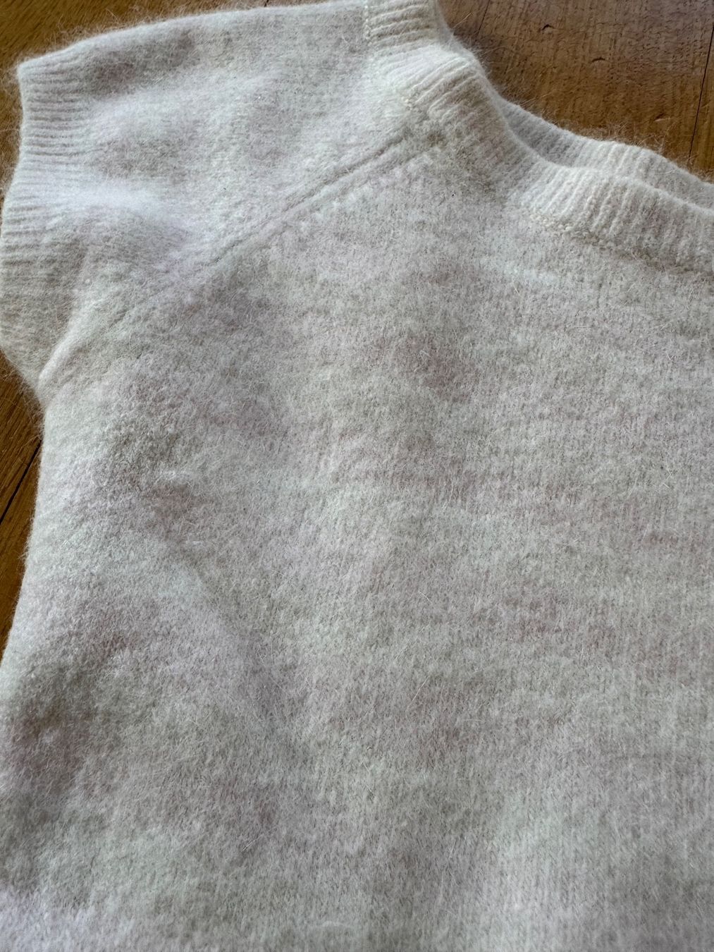 Top: Weisses Angora Top – Usato da Schöfflisdorf venduto da sonjastarfish 2