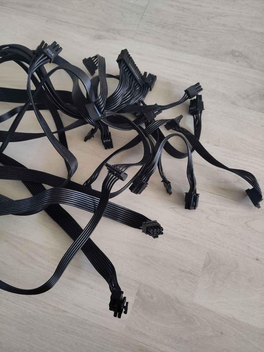 Componenti elettronici: 1200W PSU LC Power – Difettoso da Sargans venduto da sve_hjs5 2