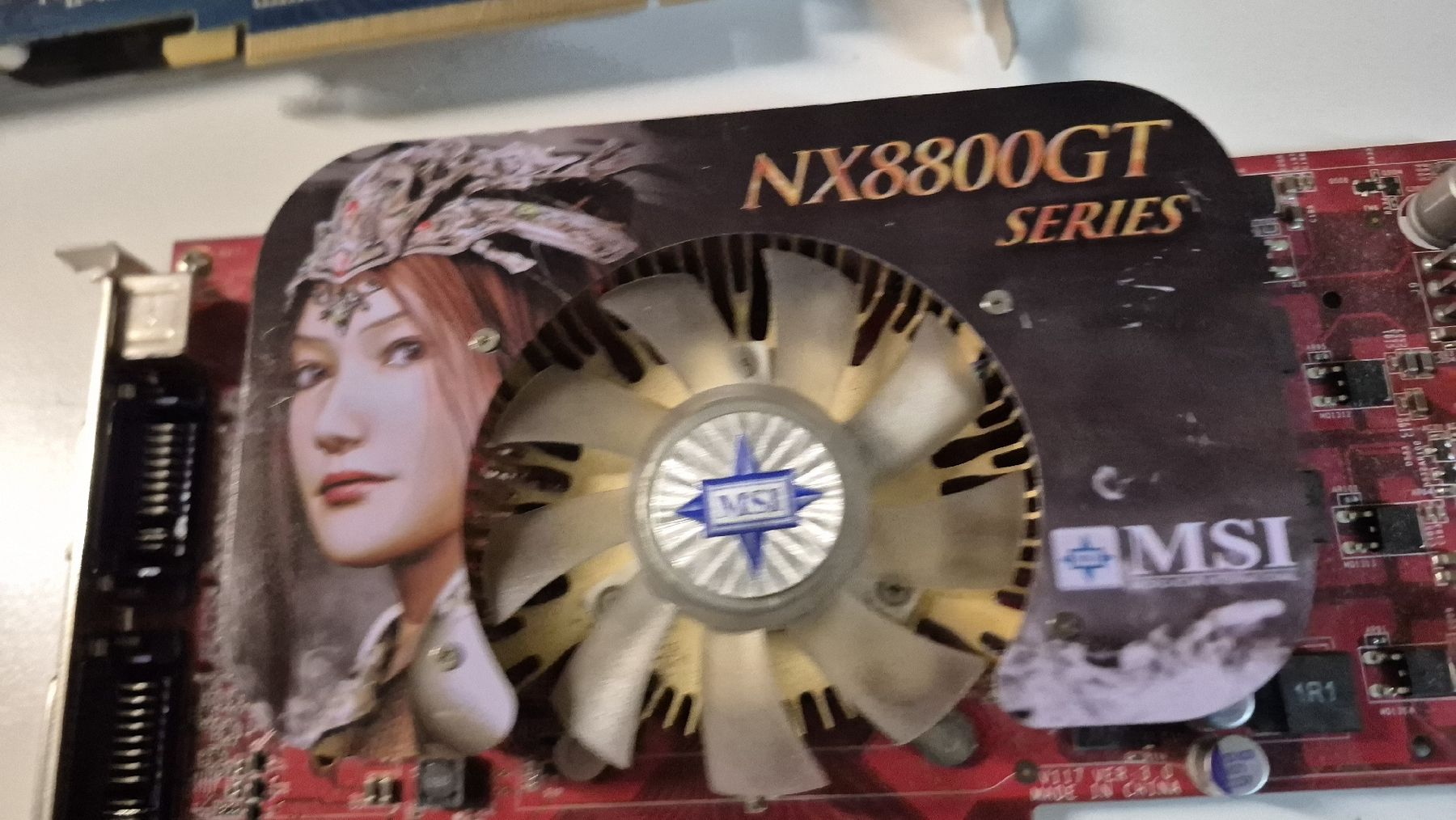 Schede grafiche: 4 gpu  – Difettoso da Léchelles venduto da sim7891 3