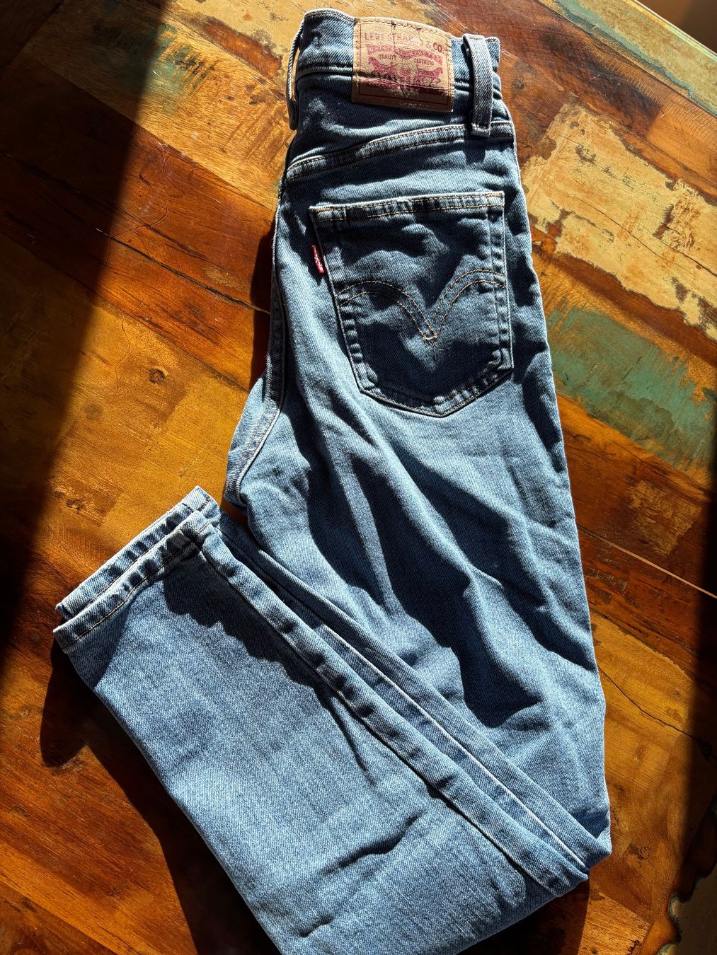Jeans: Levis Jeans (neuwertig) – D'occasion à Jegenstorf par vanisaem 1