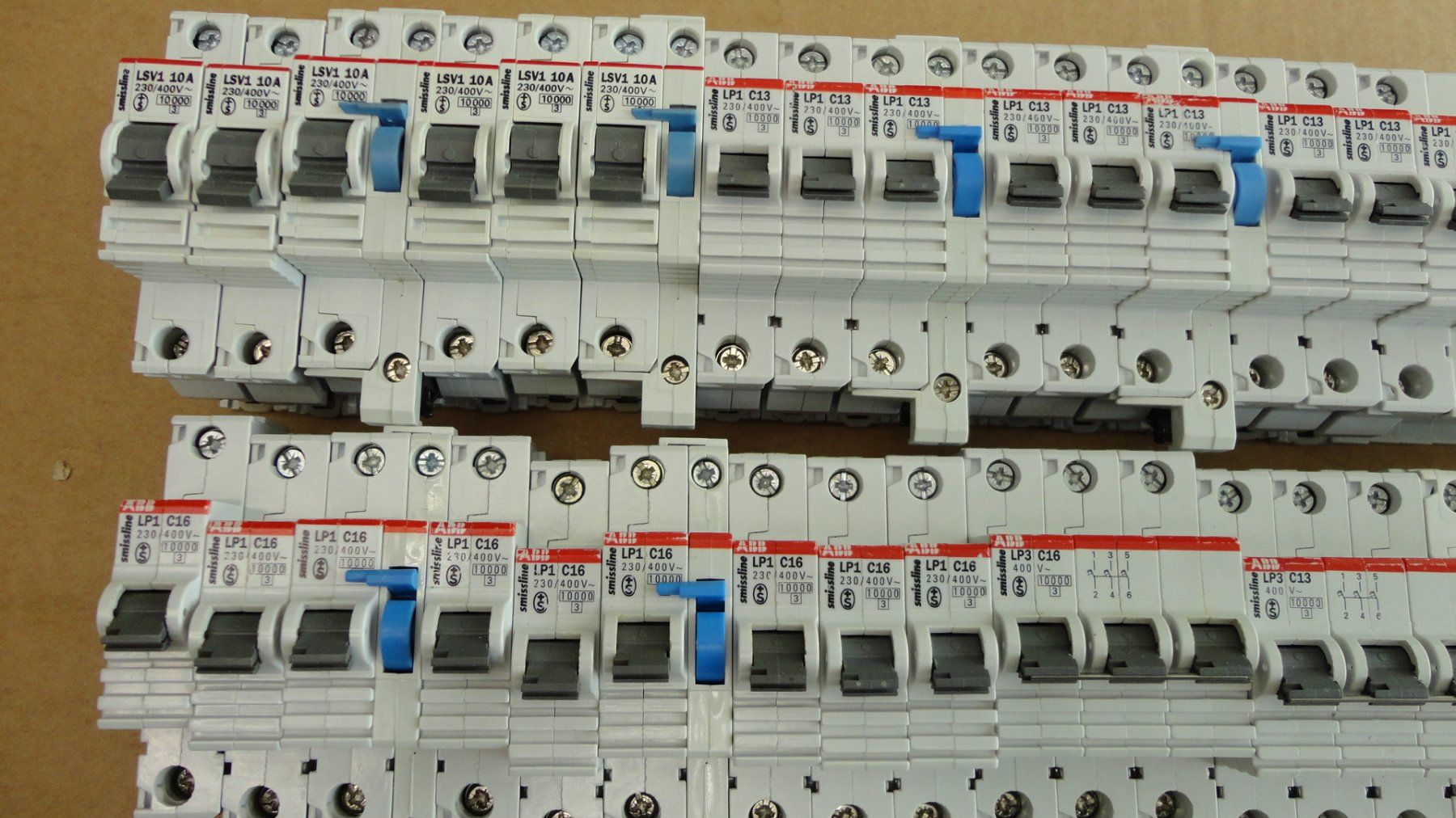 ABB Alimentazione elettrica: FI&LS ABB smissline Leitungsschutzschalter – Usato da Emmen venduto da Dora024 2