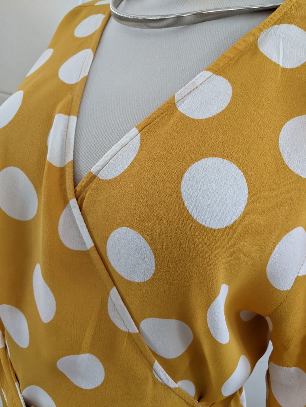 Kleider: Sommerkleid GR L – Neu und originalverpackt aus Langnau am Albis von Judithsebi