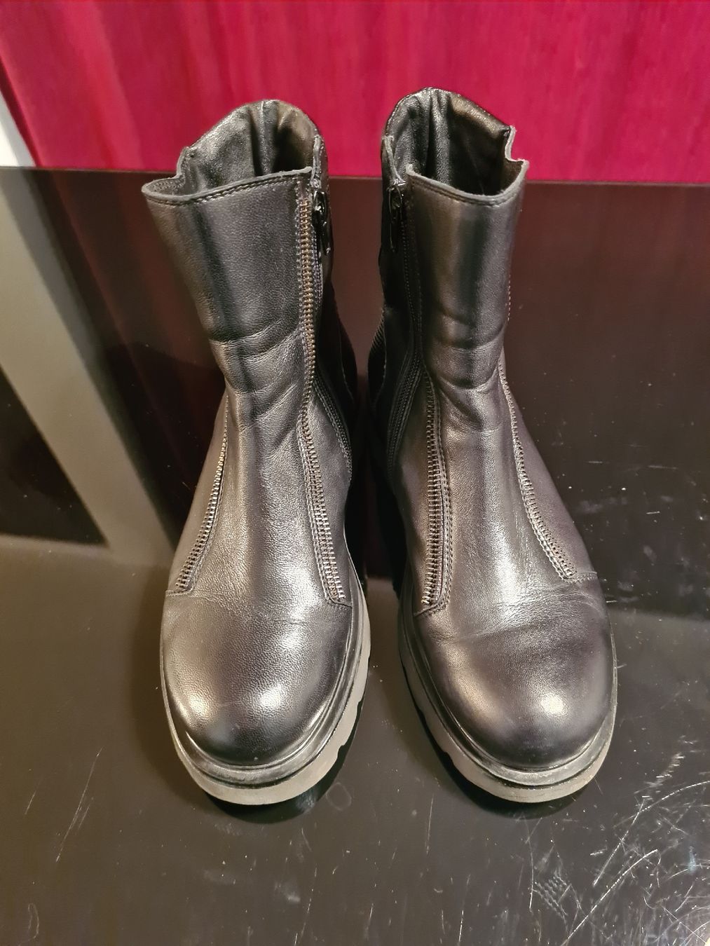 Scarpe da donna: Tosca Blu Stiefeletten Gr 37 Leder – Usato da Kloten venduto da Kri23