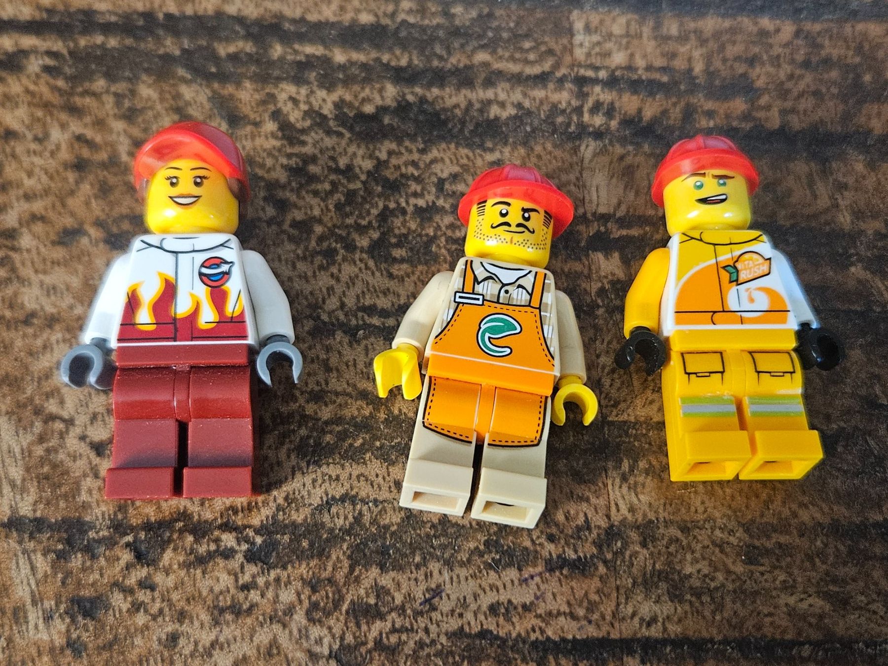 Lego Baukästen: lego lot de 3 figurines – Gebraucht aus Confignon von Ecrofigs