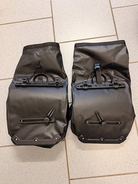 Borse: Velotaschen schwarz – Usato da Beromünster venduto da Boxcar79
