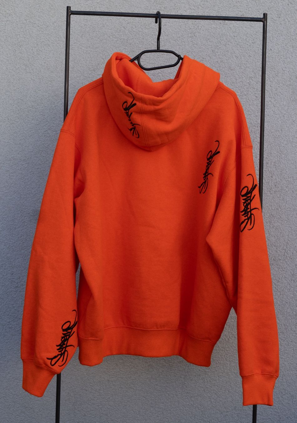 Maglioni & Felpe: Supreme Tag Kapuzenpullover (SS24) Hell Orange – Nuovo (secondo la descrizione) da Reinach BL venduto da Tscherrer 2