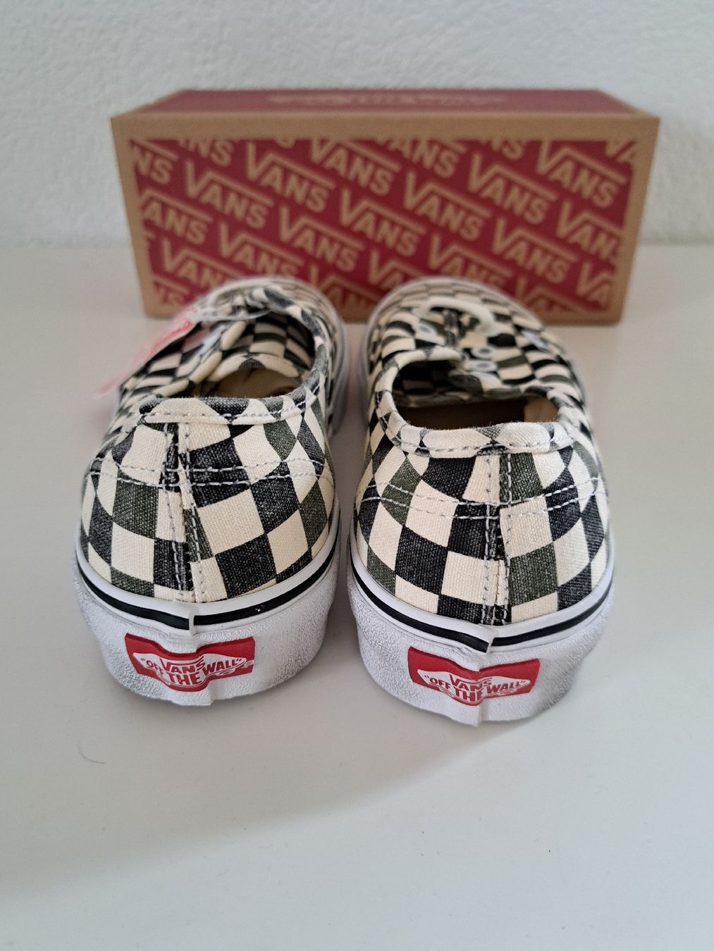 Vans Scarpe da uomo: Vans – Nuovo e nell'imballaggio originale da Romont BE venduto da cel_2qsz 3