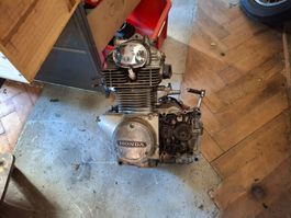 HONDA CB250 1970 MOTOR GABEL TANK HINTERRAD SCHUTZBLECH