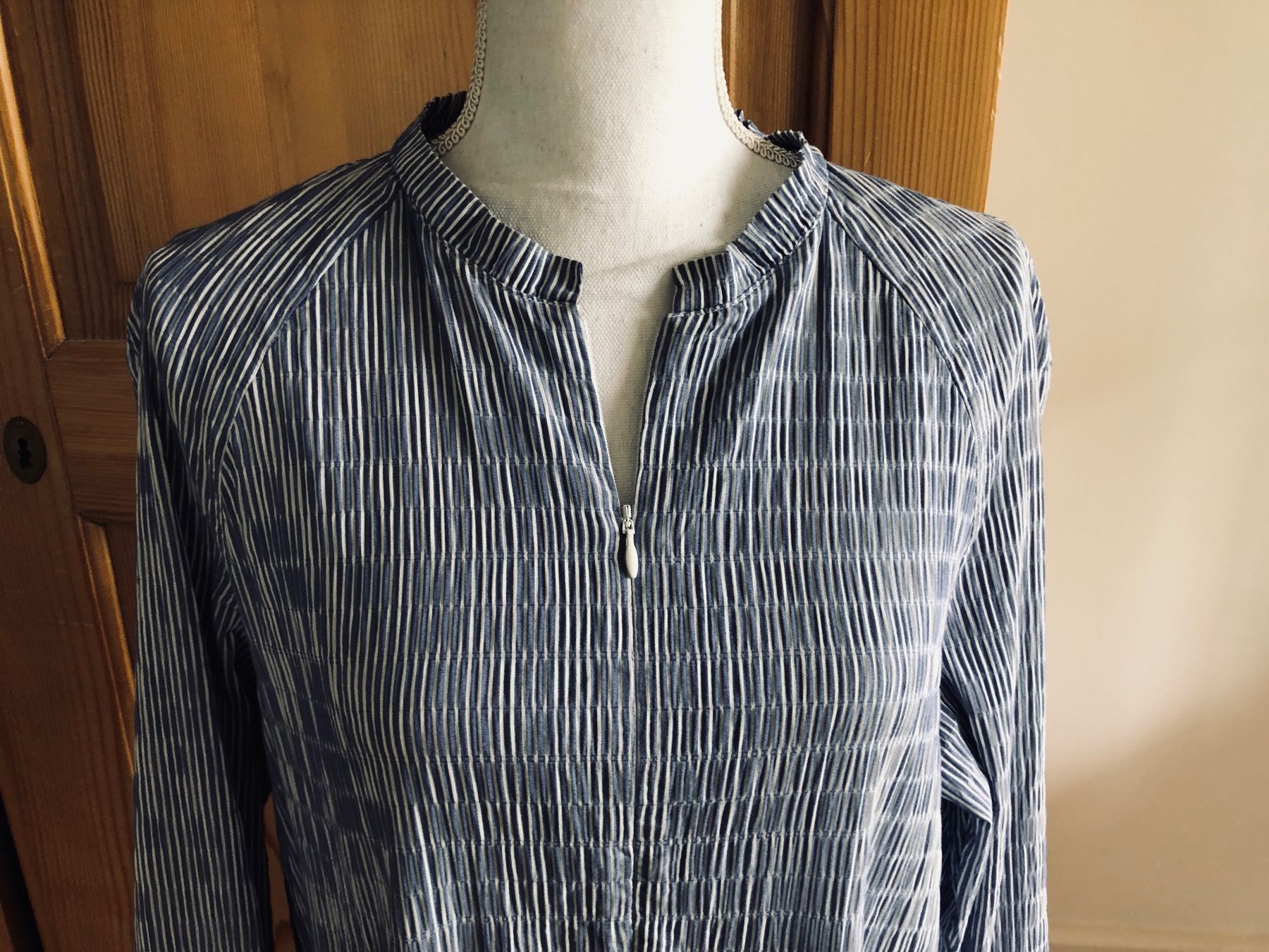Vestiti: Kleid von Mads Norgaard – Usato da Biel/Bienne venduto da seconda-mano 1