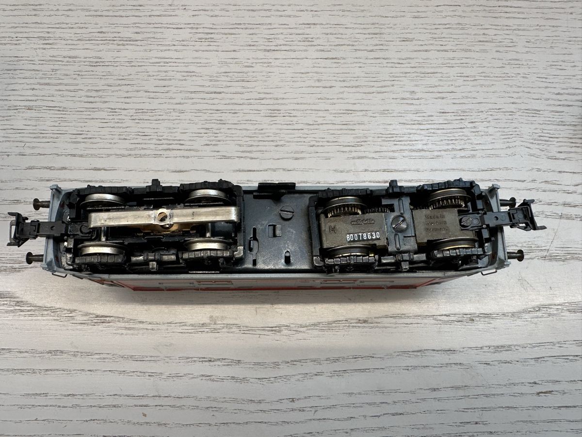 Märklin Modelleisenbahnen: Märklin 3162 FS BR E424 digital – Gebraucht aus Lupsingen von New-Haven 5