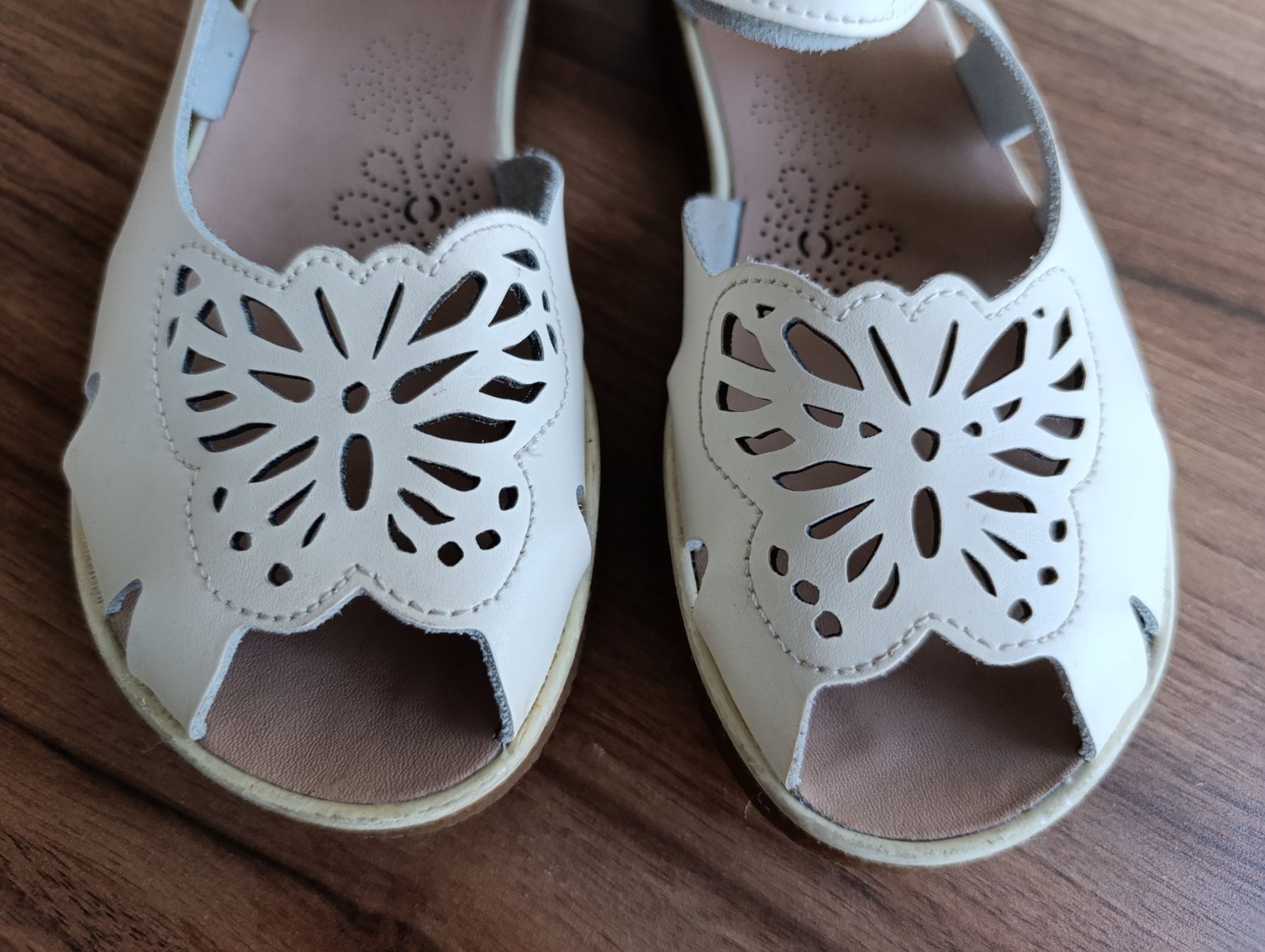 Camper Scarpe per ragazze: Mädchen Camper Leder Sandalen, Gr. 35 – Nuovo (secondo la descrizione) da Zürich venduto da mir_2kjl 1