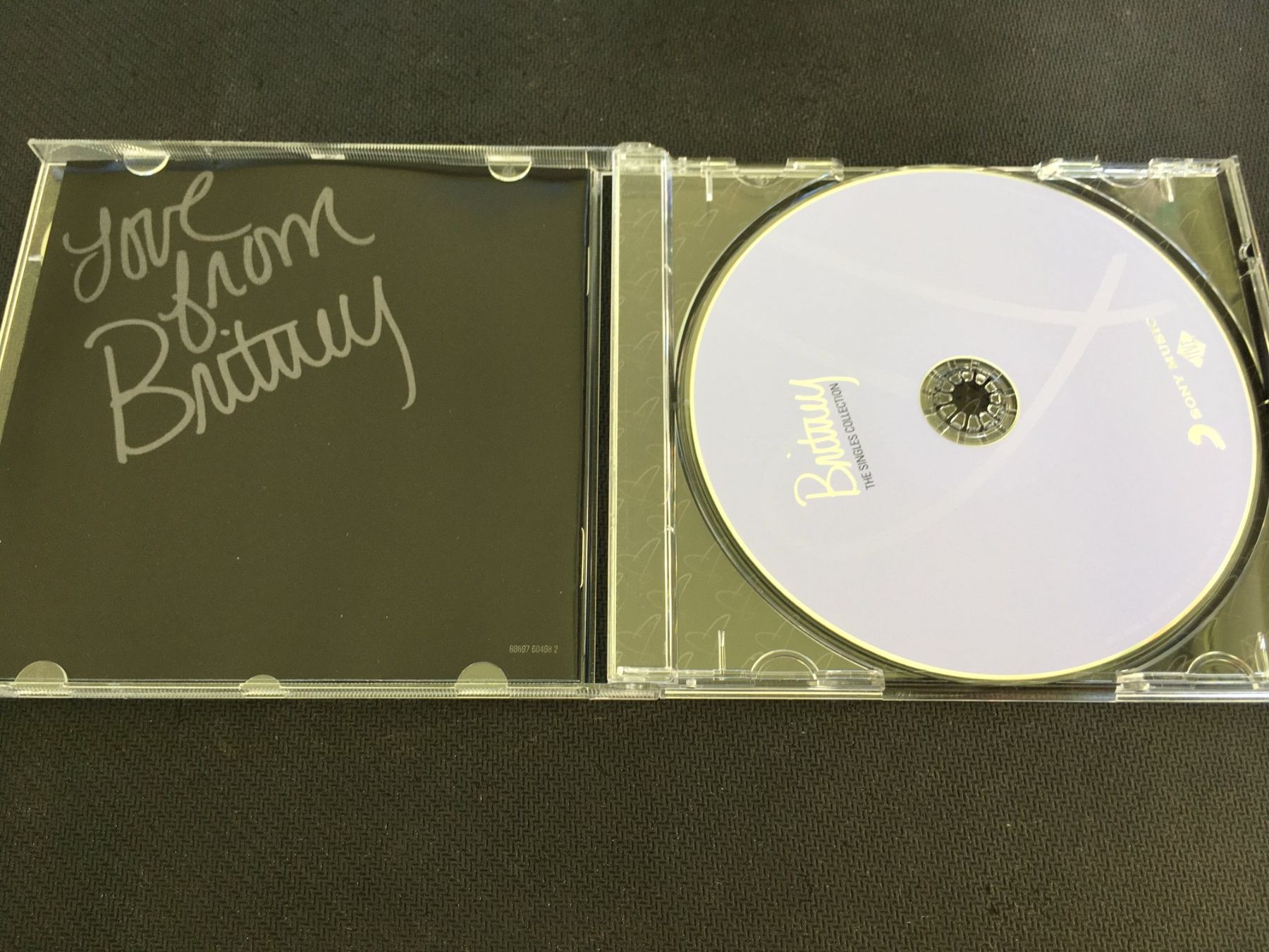 CD: Britney - The singles Collection -CD- – Usato da St.Gallen venduto da MedienJoe 1
